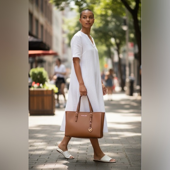 Michael Kors Handbags - Michael Kors Jet Set Brown Leather Tote Bag